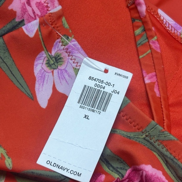 Old Navy Women’s One-Piece Swimsuit Red Floral Size XL NWT - Picture 3 of 8